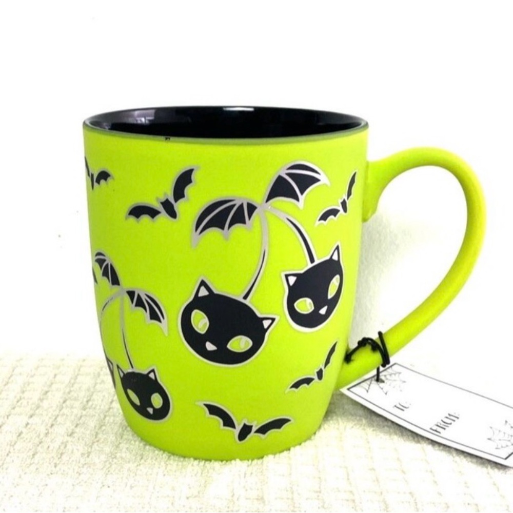 Green Halloween Cat and Bat Mug